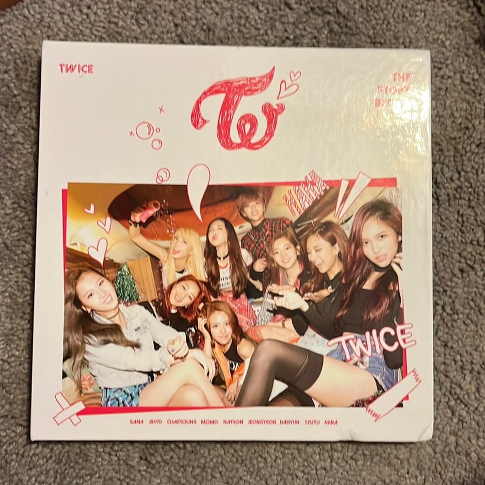 Kpop Twice album “the story begins” book